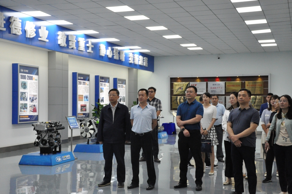 d17b271e2e41473caf7bd2365ab1ebe8